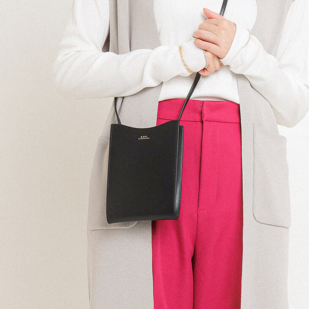 A.P.C. アーペーセー NECK POUCH JAMIE