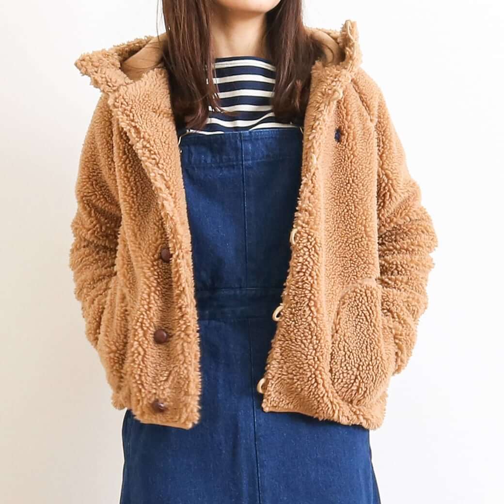GYMPHLEX ジムフレックス くるみボタン フード付きボアジャケット
