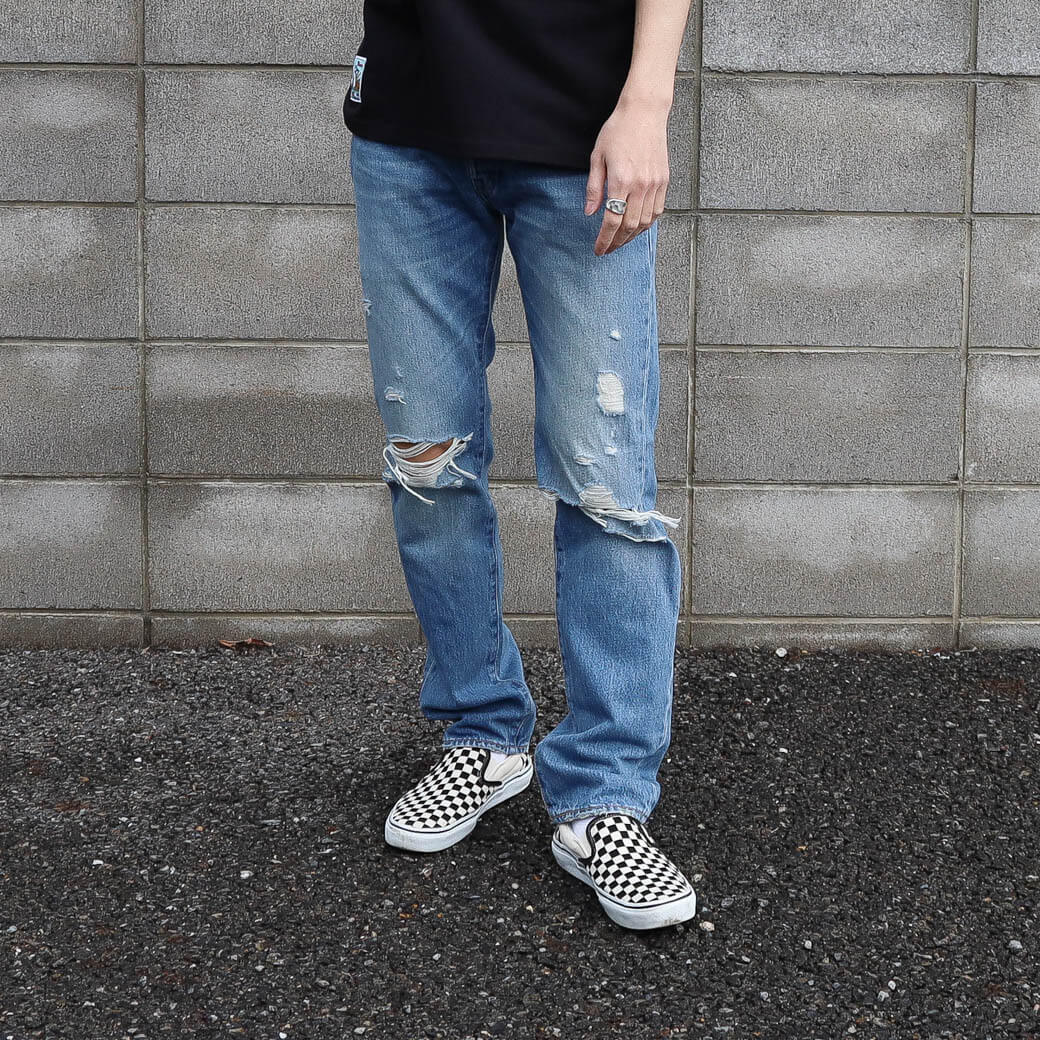 Levi’s リーバイス 501® ジーンズ ミディアムインディゴ DESTRUCTED