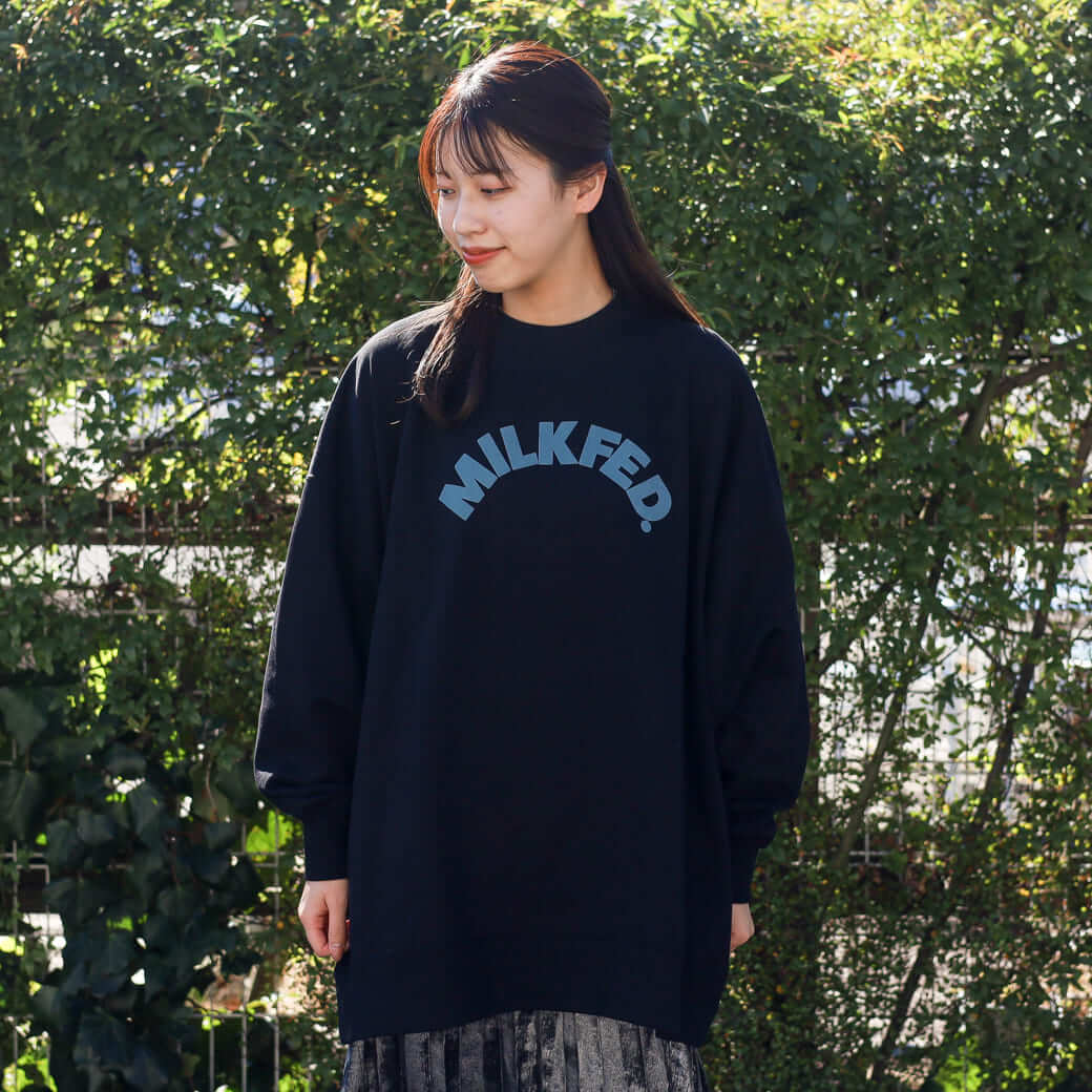 MILKFED. ミルクフェド LOGO BIG SWEAT TOP