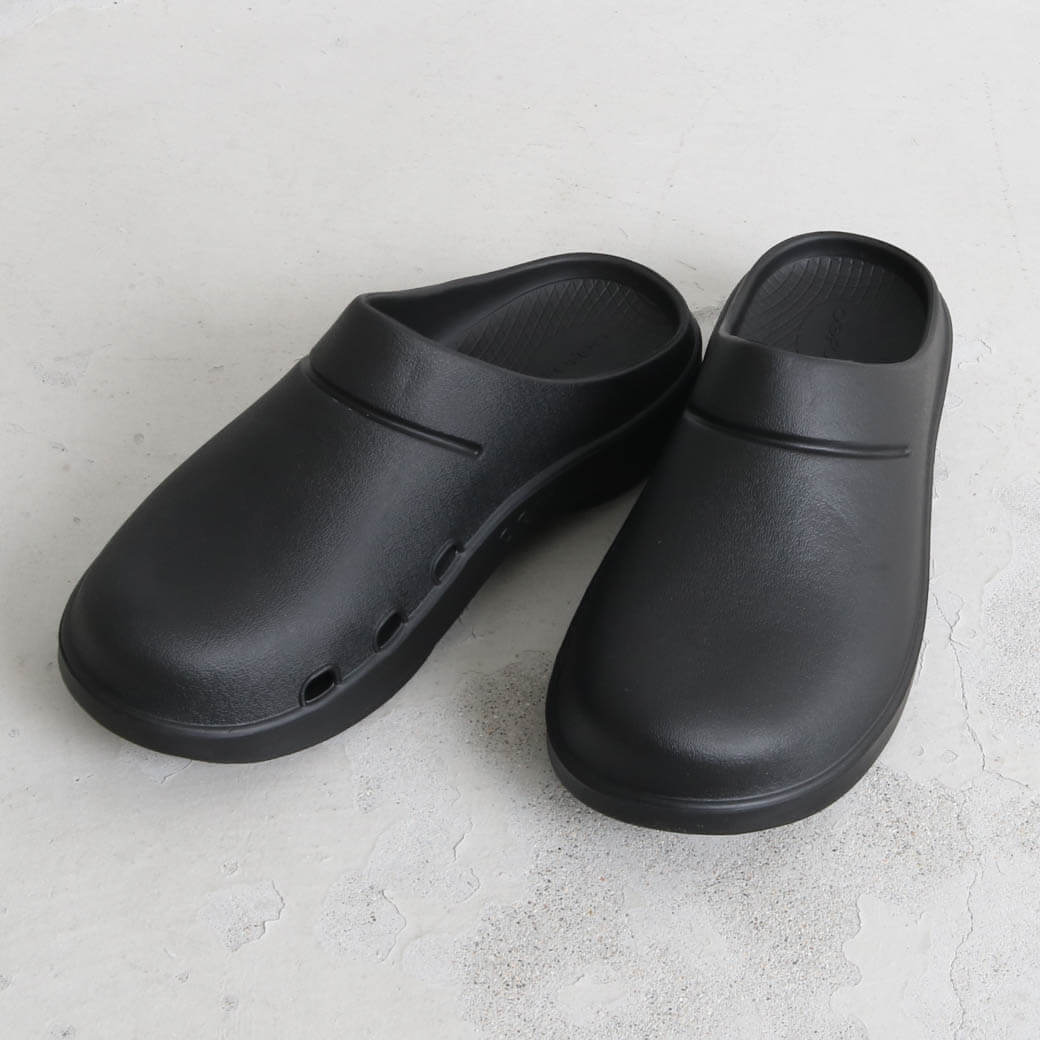 OOFOS ウーフォス OOcloog