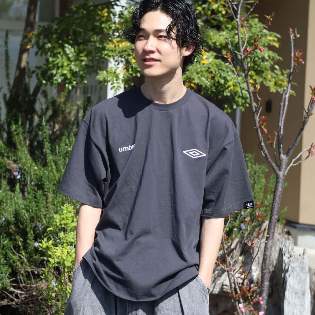 umbro アンブロ ロゴ刺繍 半袖Tシャツ