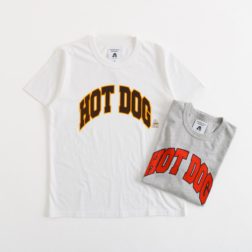 TACOMA FUJI RECORDS タコマフジレコード HOT DOG COLLEGE LOGO TEE